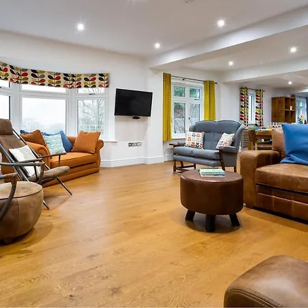 Wynford Дом отдыха *